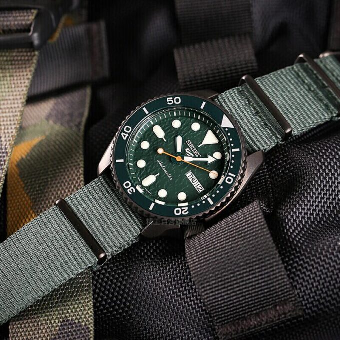 Seiko5 for menn Japan / Sør-Korea Mote