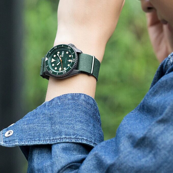 Seiko5 for menn Japan / Sør-Korea Mote